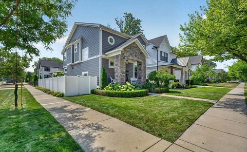 House in Birmingham, Michigan, United States 1