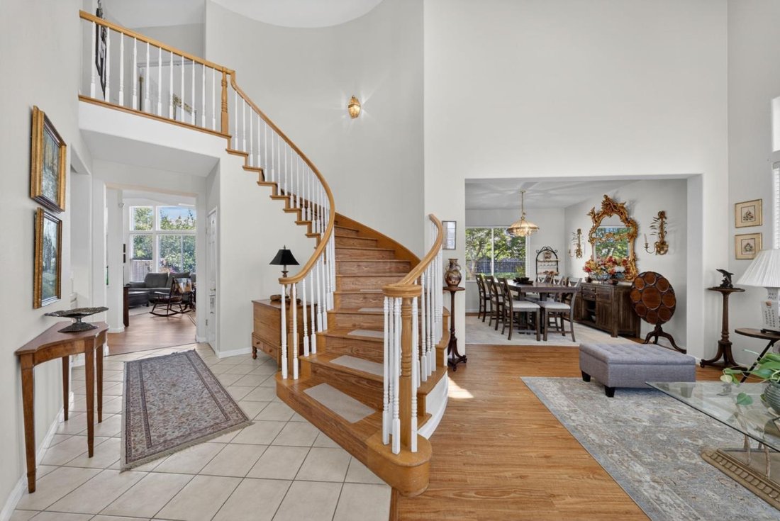 House in Gilroy, California, United States 4 - 18558570