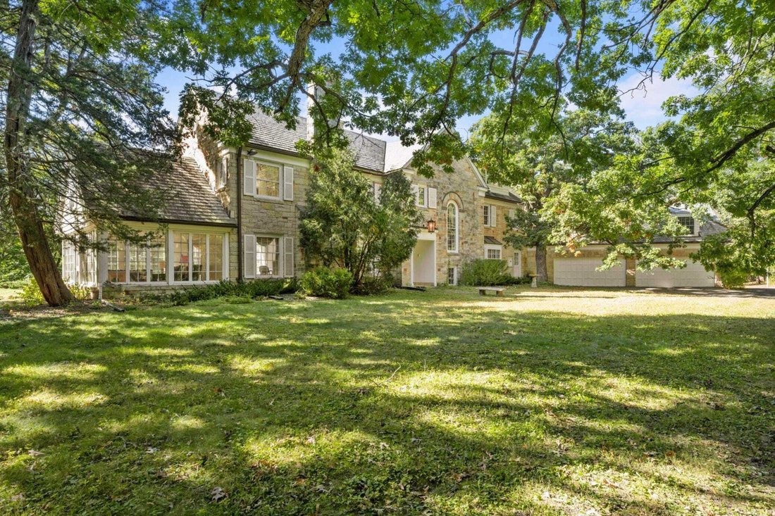 House in Edina, Minnesota, United States 4 - 18564574