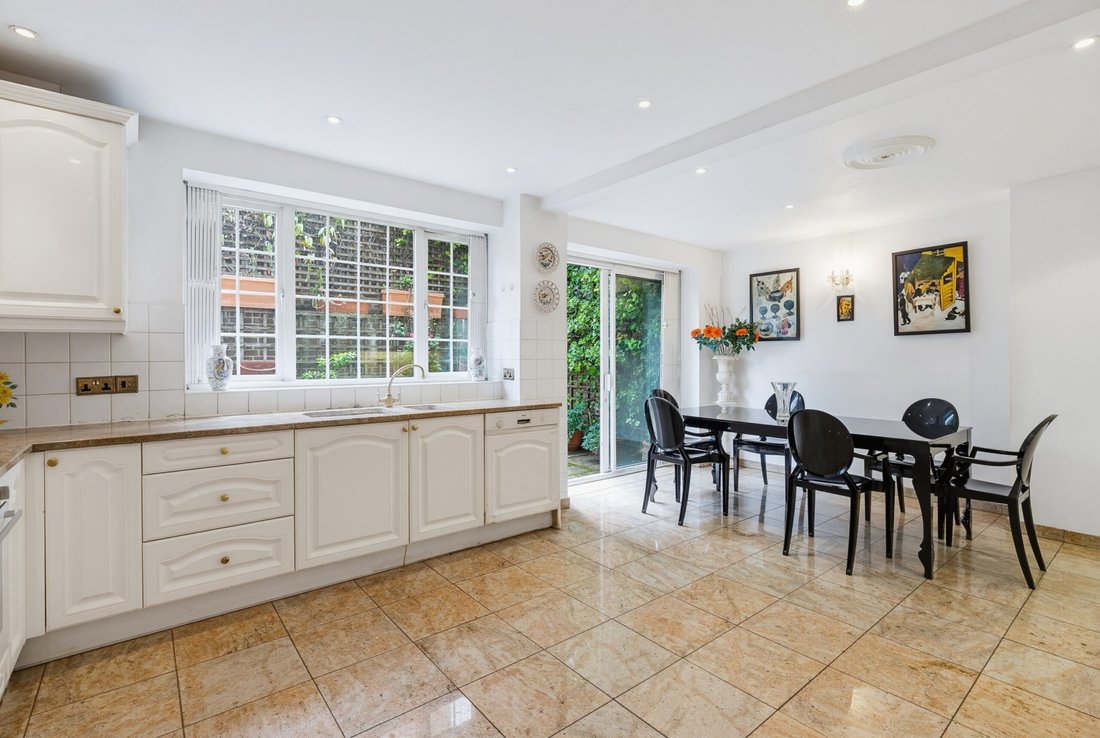 Country House in Mayfair, Westminster, England 5 - 18558242