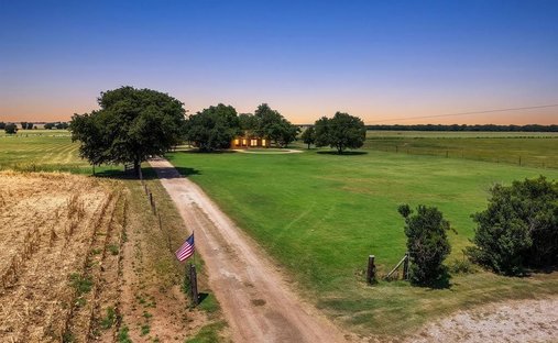 Farm Ranch in Waco, Texas, United States 1