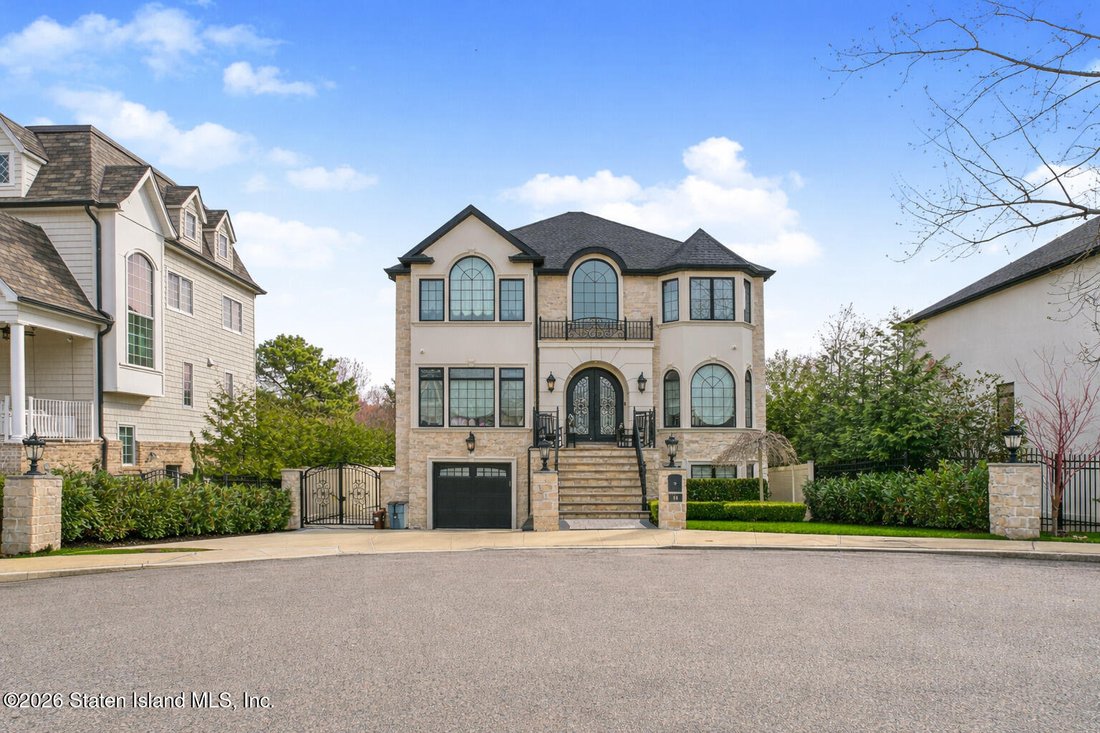 House in New York, New York, United States 2 - 18558047