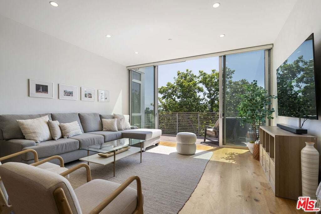 Condo in Los Angeles, California, United States 5 - 18561211