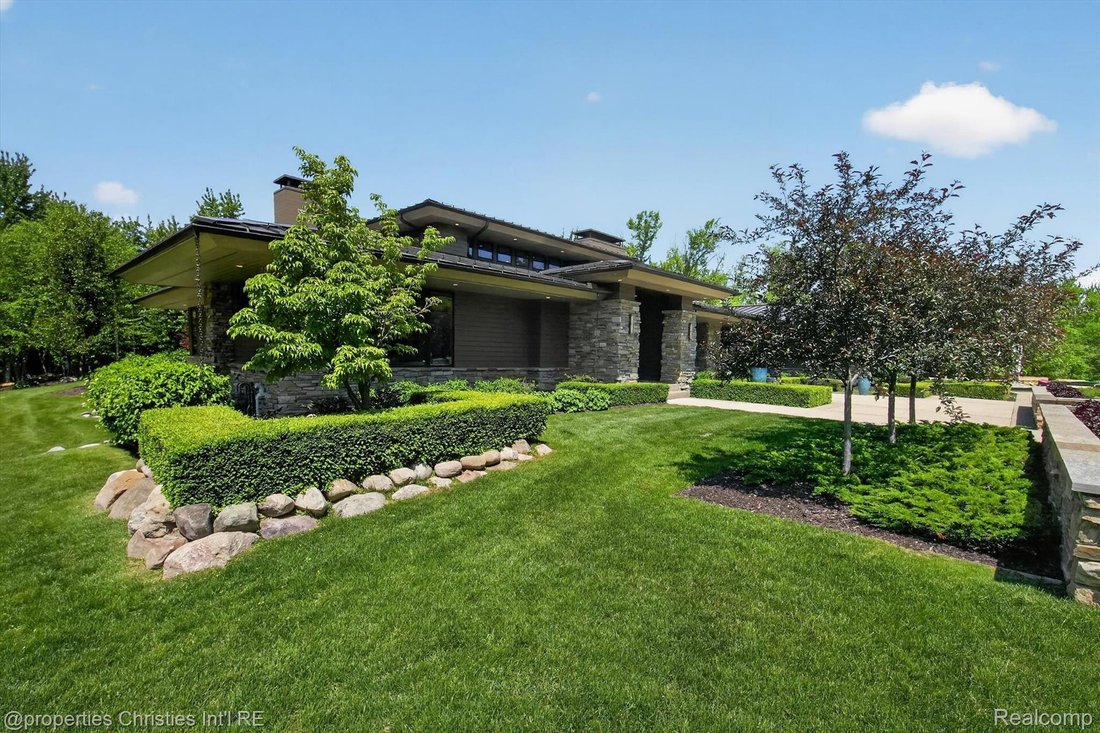 House in Novi, Michigan, United States 5 - 18566236
