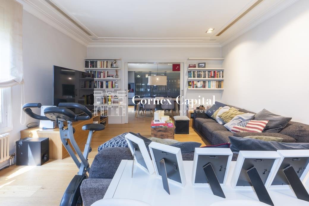 Apartment in Sarrià-Sant Gervasi, Barcelona, Spain 2 - 18558033