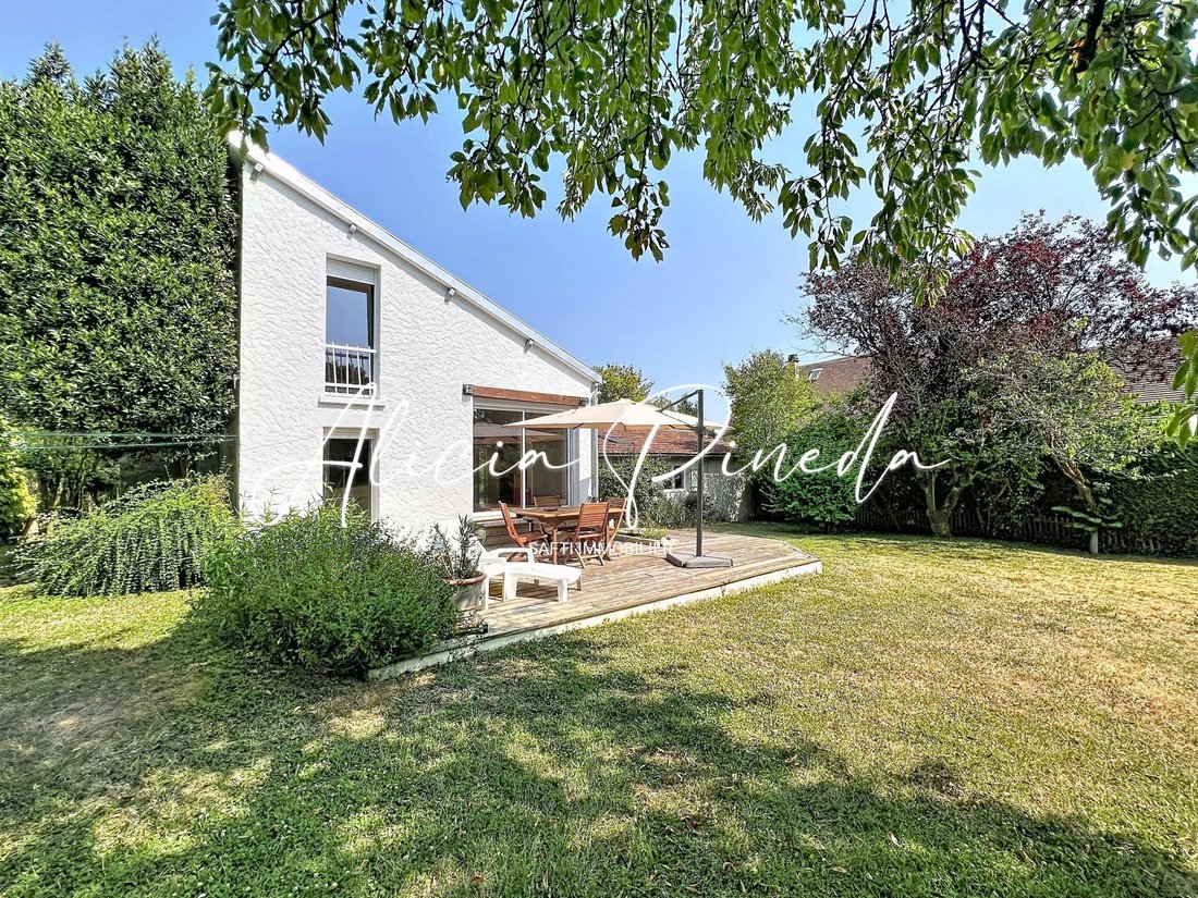 Casa a Montainville, Isola di Francia, Francia 1 - 18050633