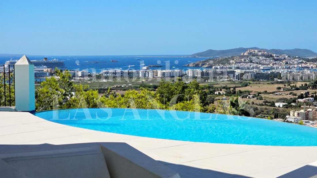 Villa in Jesus, Santa Eularia des Riu, Balearic Islands 3 - 12184876