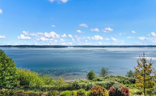 House in Fox Island, Washington, United States 1