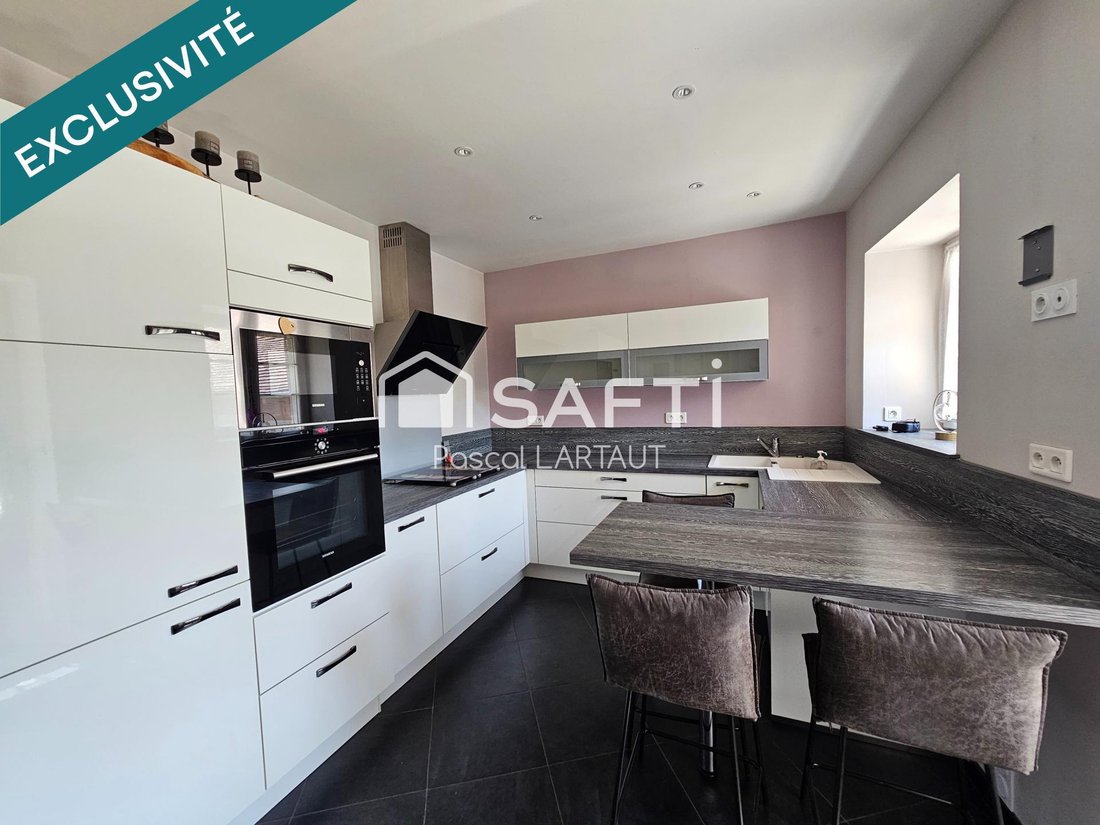 House in Chateau-Chalon, Bourgogne – Franche-Comté, France 4 - 18566736
