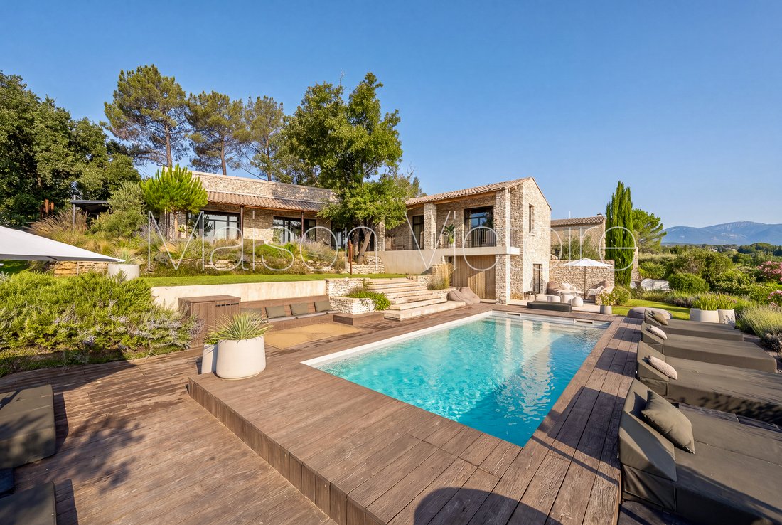 House in Gordes, Provence-Alpes-Côte d'Azur, France 4 - 18563502