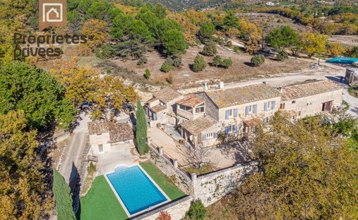 Villa in Murs, Provence-Alpes-Côte d'Azur, France 1