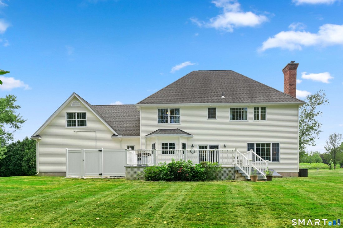House in Suffield, Connecticut, United States 2 - 18564771
