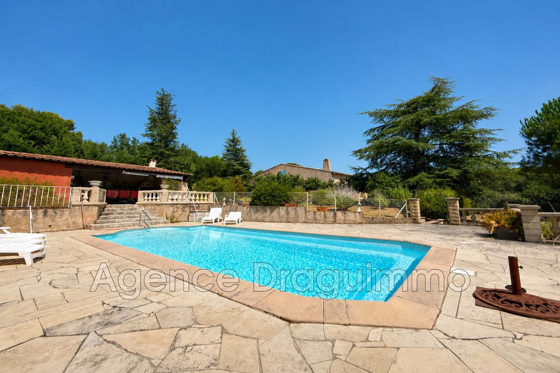 Villa in Centre Ancien, Draguignan, France 2 - 18559695