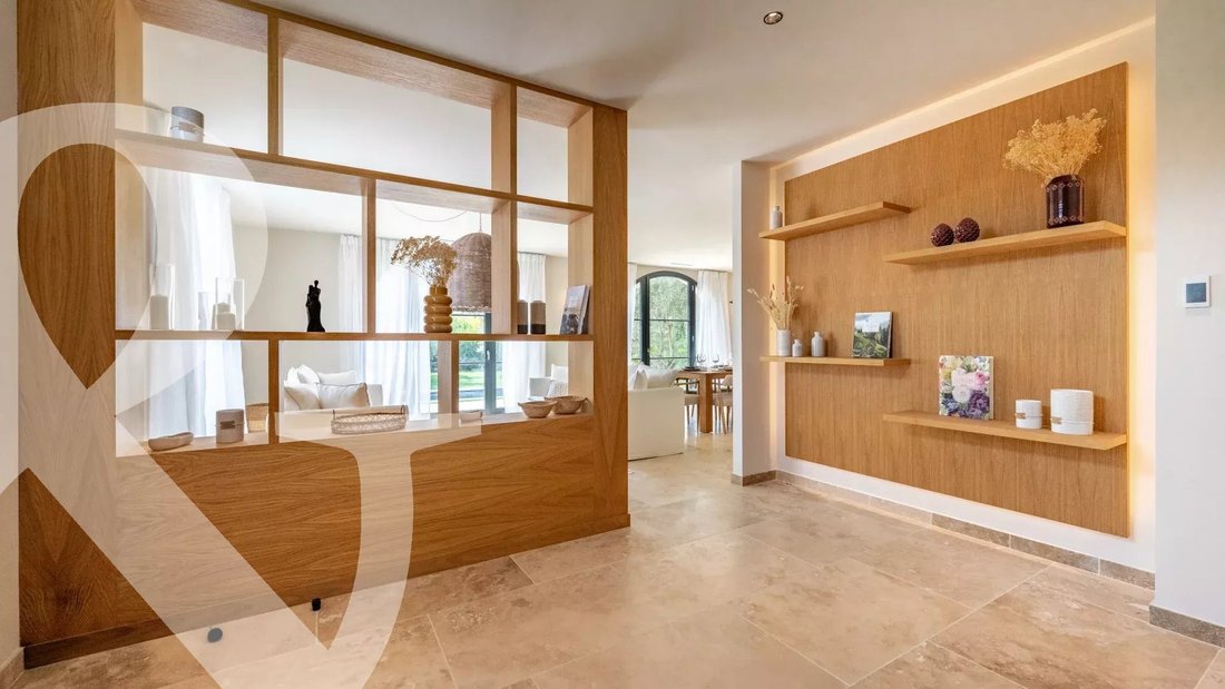 House in Eygalières, Provence-Alpes-Côte d'Azur, France 3 - 17550398