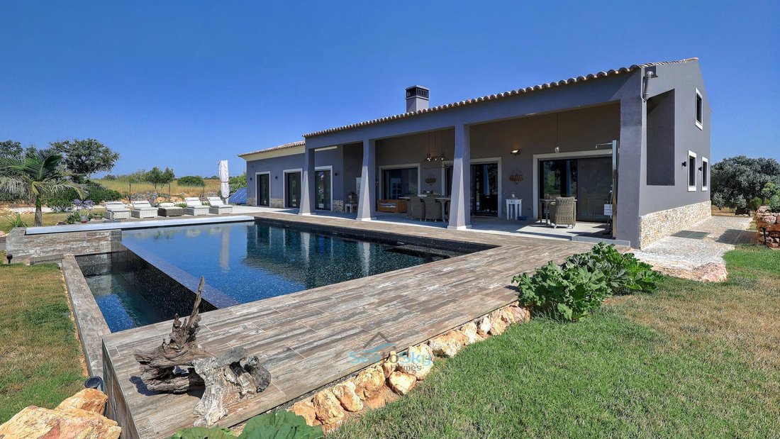 House in Lagoa e Carvoeiro, Algarve, Portugal 3 - 18566118