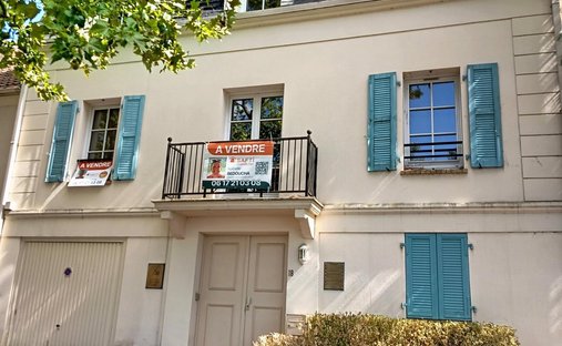 House in Port Ham-Village, Cergy, France 1