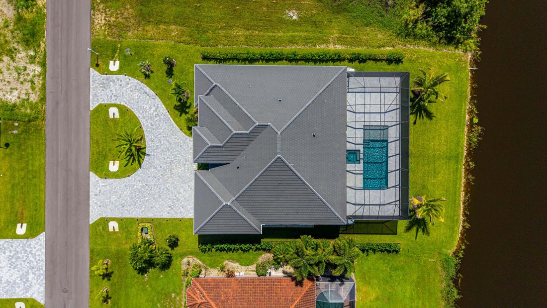 House in Naples, Florida, United States 5 - 18558264