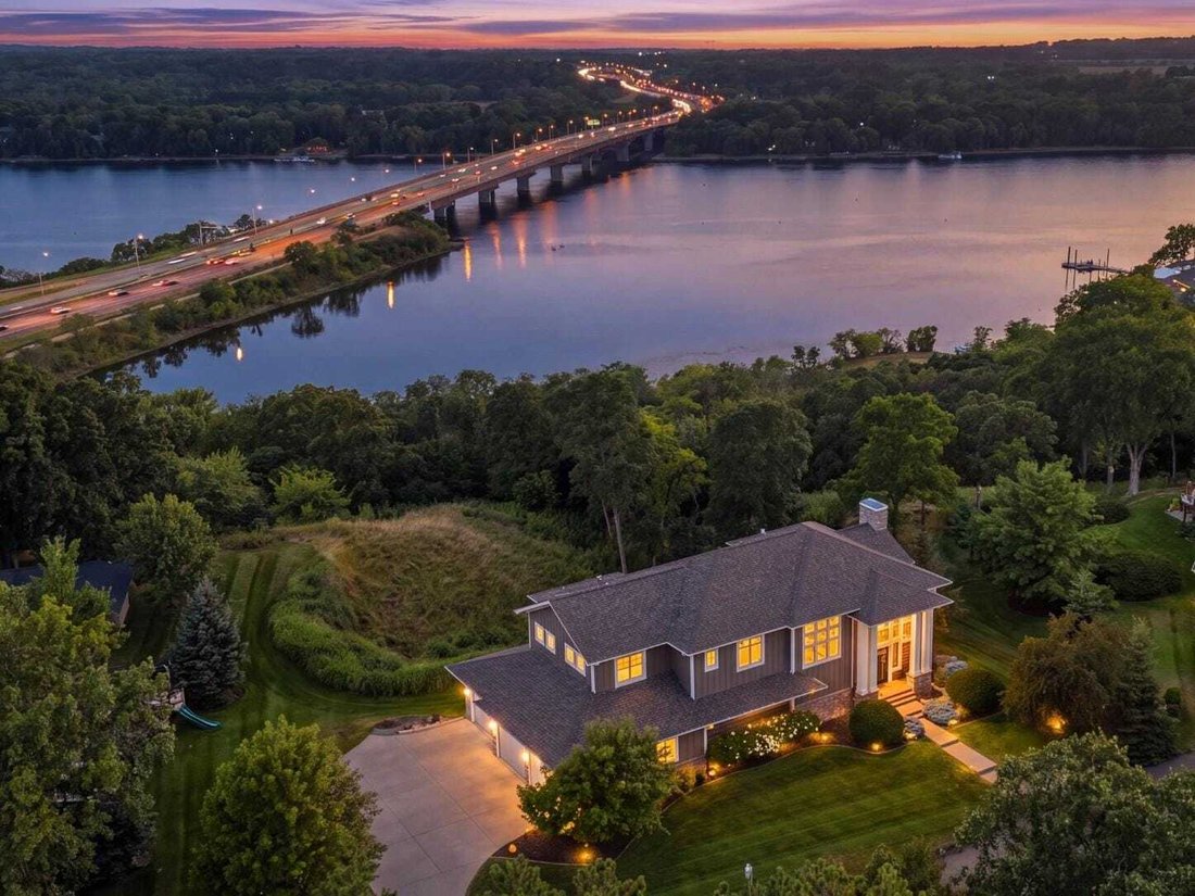 House in Hudson, Wisconsin, United States 1 - 18564064
