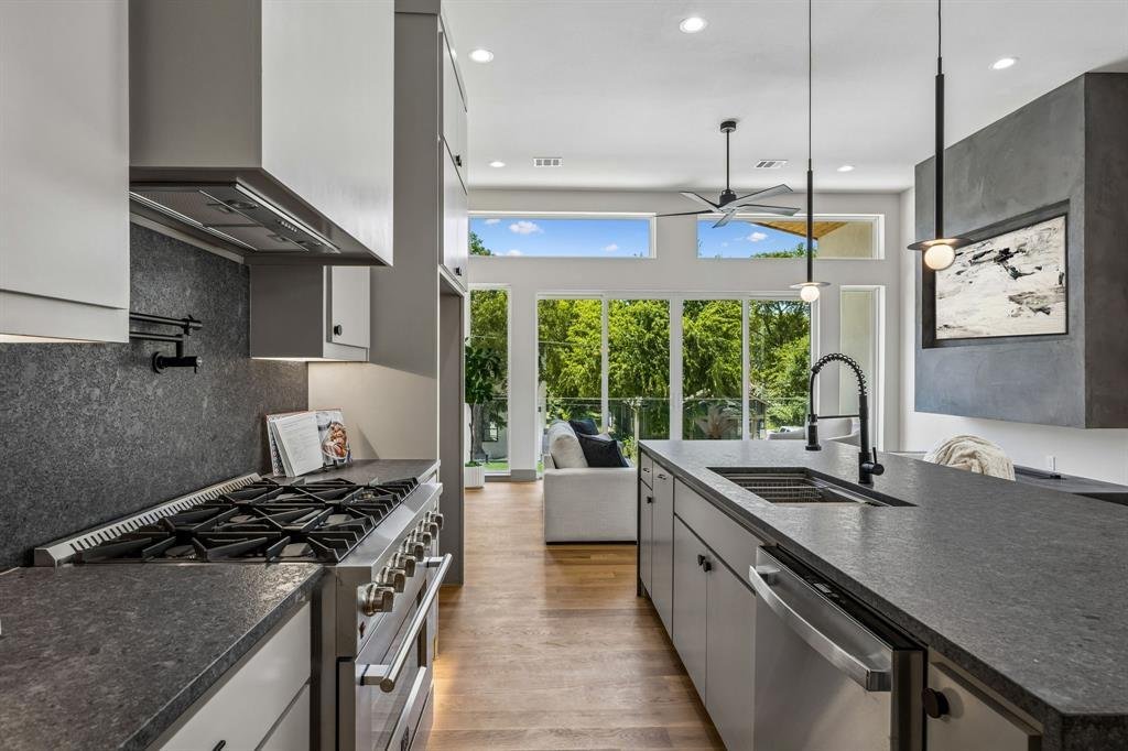 House in Dallas, Texas, United States 3 - 18562835