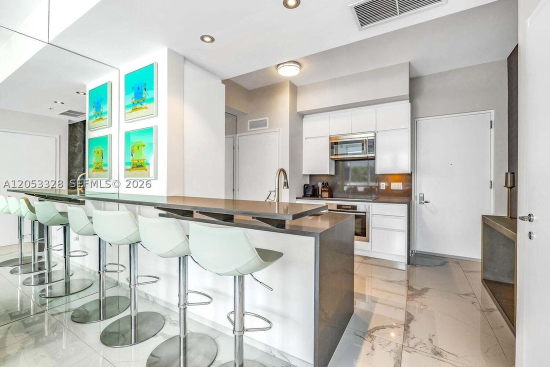 Condo in Miami Beach, Florida, United States 5 - 18561989