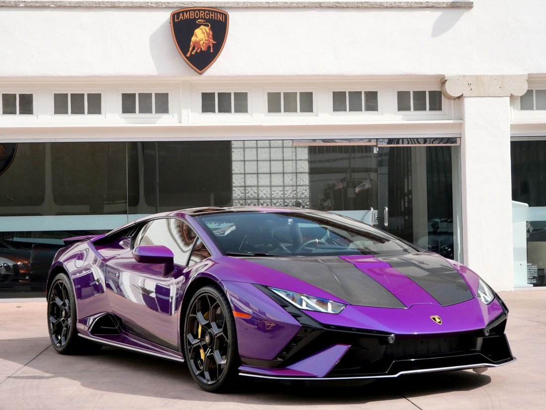 Coupe in Beverly Hills, CA, United States 1 - 18563381