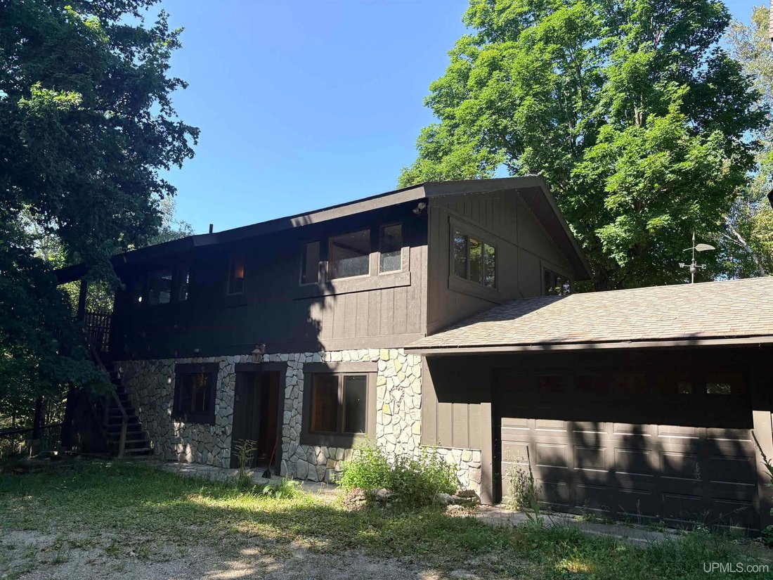 House in Garden, Michigan, United States 1 - 18561396