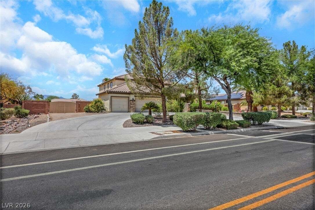 House in Las Vegas, Nevada, United States 3 - 18565077