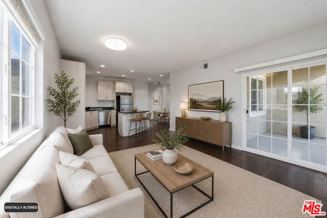 Los Angeles, California, United States 4 - 18562986