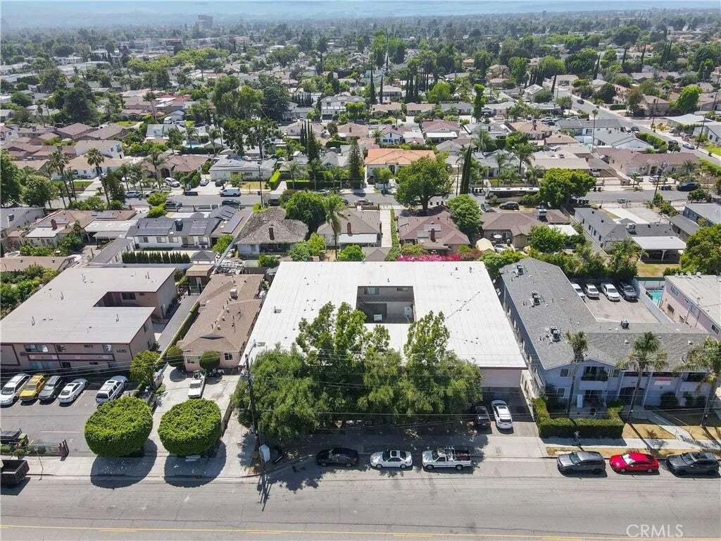 Los Angeles, California, United States 2 - 18562531