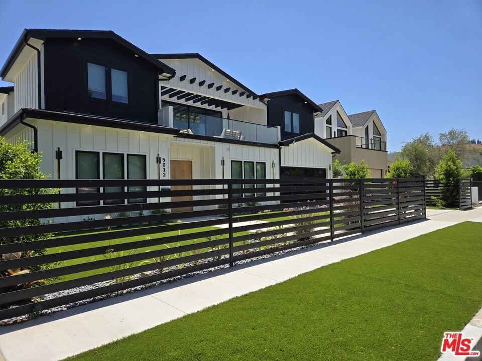 House in Los Angeles, California, United States 3 - 18561199