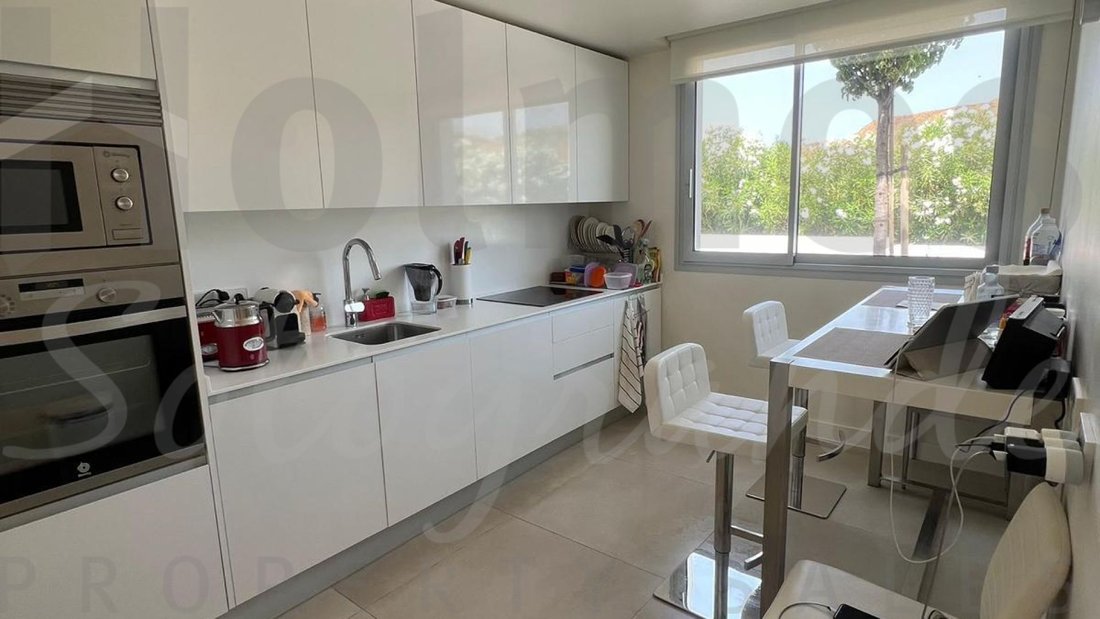Villa in Sotogrande, San Roque, Andalusia 2 - 18558424