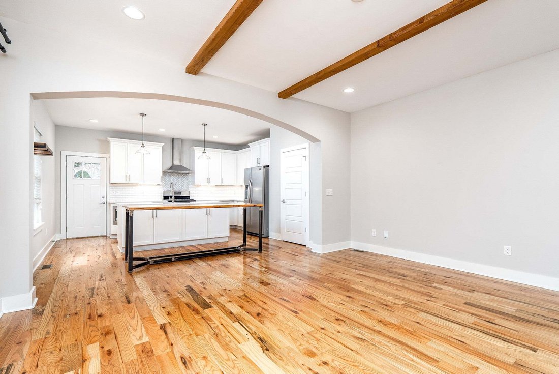 Co Op in Nashville, Tennessee, United States 5 - 18558487