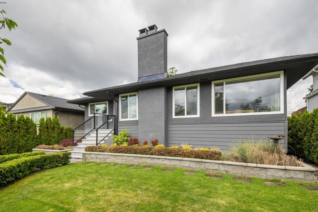 House in Burnaby, British Columbia, Canada 3 - 18565860