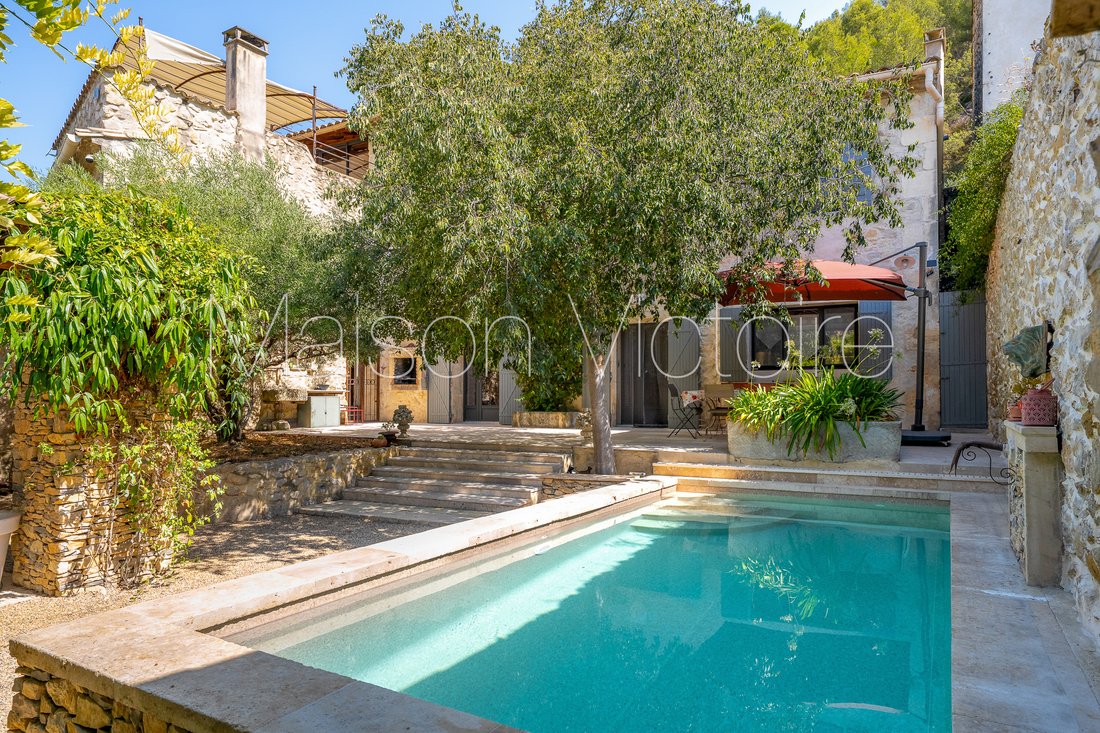 House in Boulbon, Provence-Alpes-Côte d'Azur, France 2 - 18563504