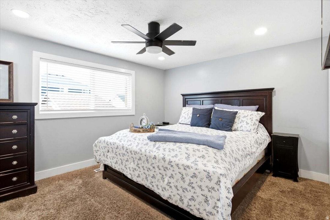 House in Farmington, Utah, United States 2 - 18561434