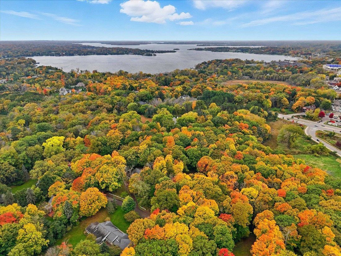 House in Wayzata, Minnesota, United States 4 - 18564582