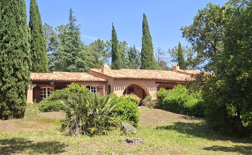Casa a Partie Nord-Ferrieres-Cadenades-Rouviere, Le Muy, Francia 1