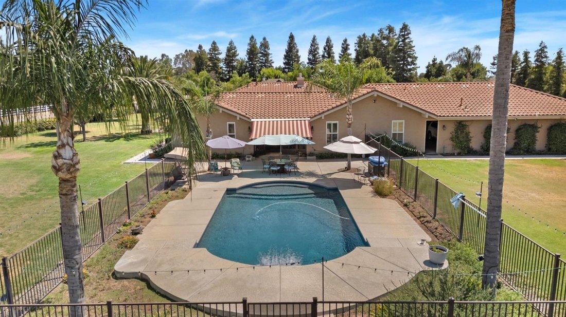 House in Sanger, California, United States 3 - 18562094
