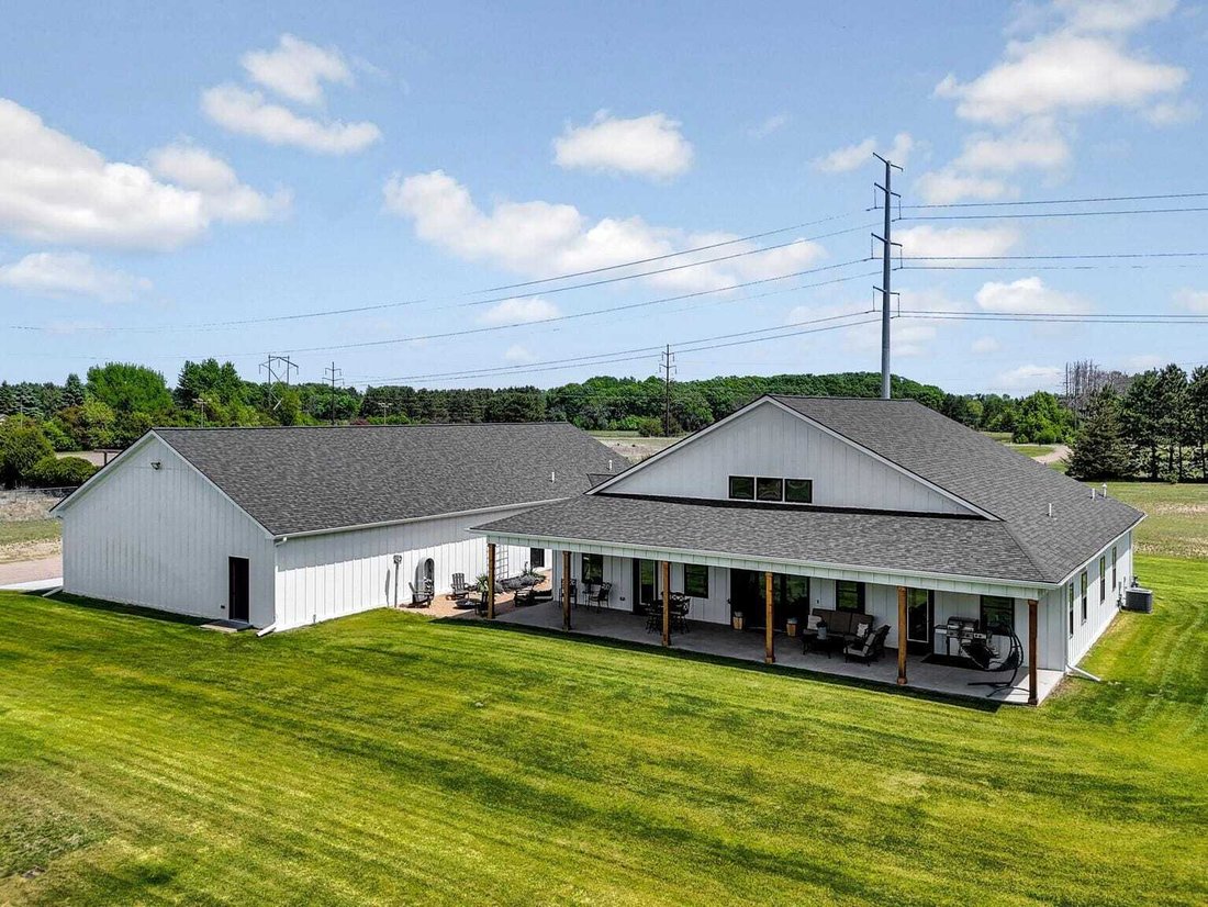 House in Stacy, Minnesota, United States 3 - 18564620