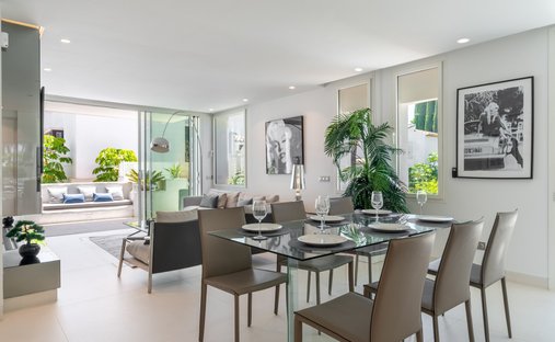 Apartment in Golden Mile, Andalusia, Spain 1