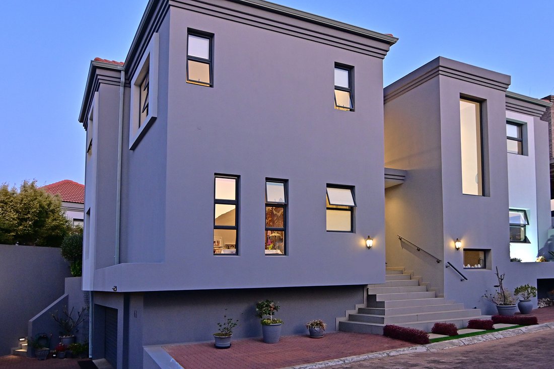 Country House in Hyde Park, Gauteng, South Africa 3 - 18563880