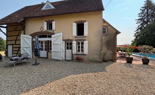 Casa a Dracy, Borgogna-Franca Contea, Francia 1