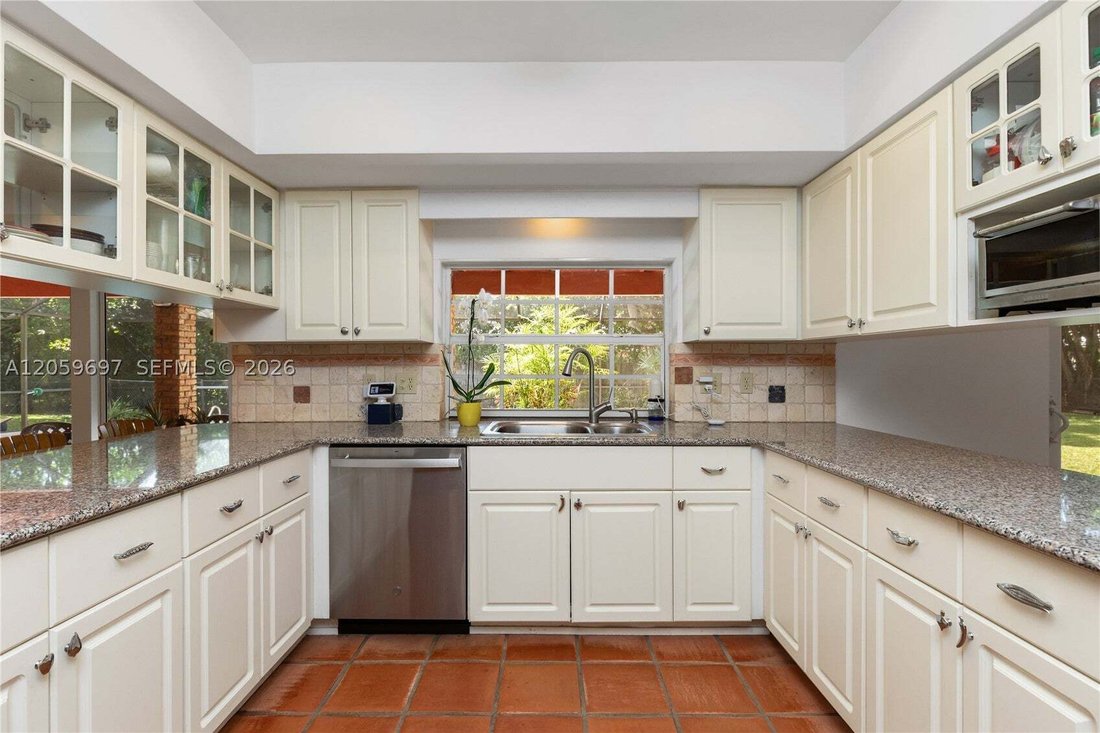 House in Coral Gables, Florida, United States 4 - 18561966