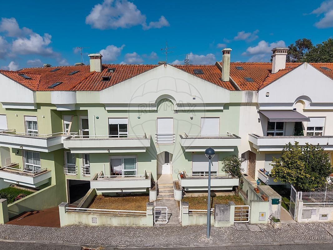 House in Nossa Senhora do Populo, Coto e Sao Gregorio, Leiria District, Portugal 1 - 18559506