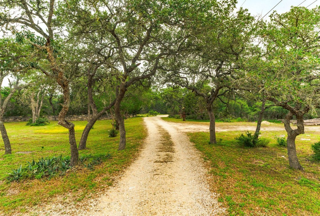 House in Wimberley, Texas, United States 5 - 16984126