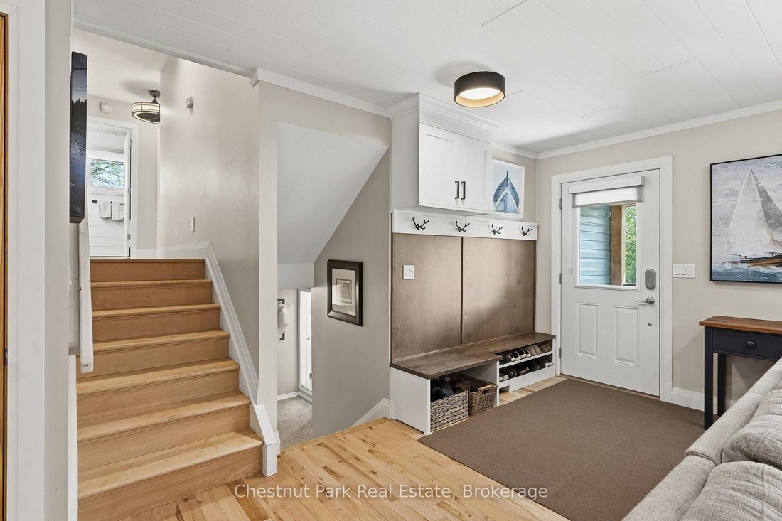 House in Huntsville, Ontario, Canada 4 - 18089953