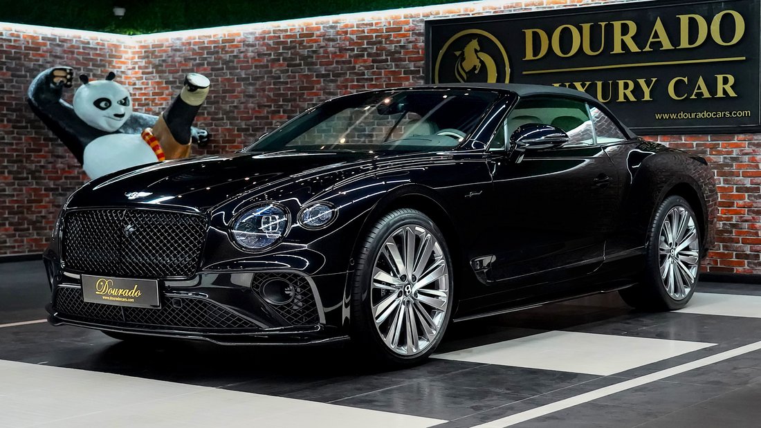 Cabriolet in Dubai, United Arab Emirates 5 - 18564182
