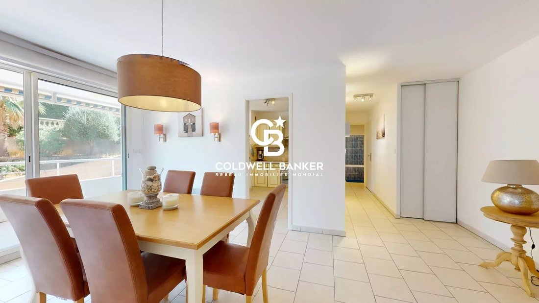 Apartment in Sud, Cavalaire-sur-Mer, France 2 - 18563247