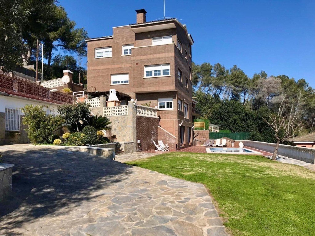 House in Marianao, Sant Boi de Llobregat, Spain 1 - 18566011