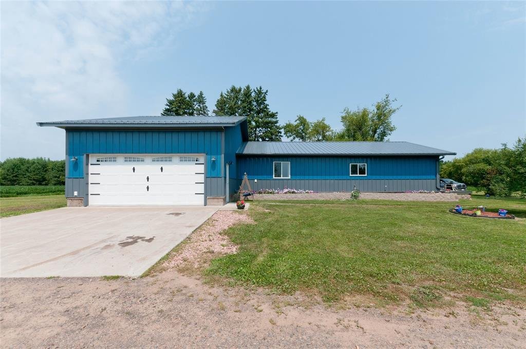 House in Cumberland, Wisconsin, United States 3 - 18561522